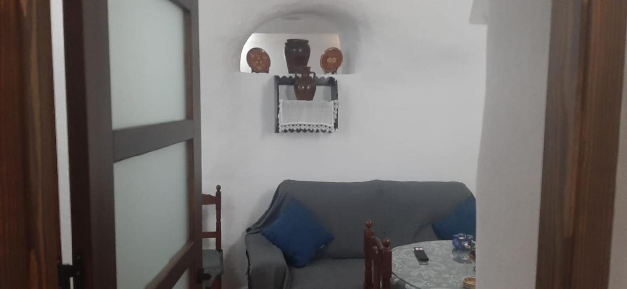 Гостевой дом Casa Cueva El Almendro Пегалахар Экстерьер фото